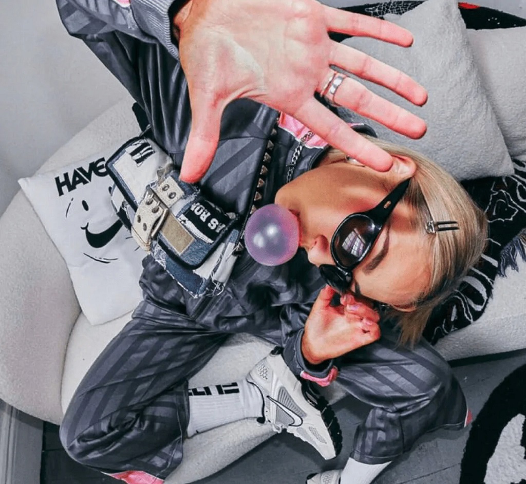 2000S CLOTHING TRENDS YOU SHOULD KNOW ABOUT