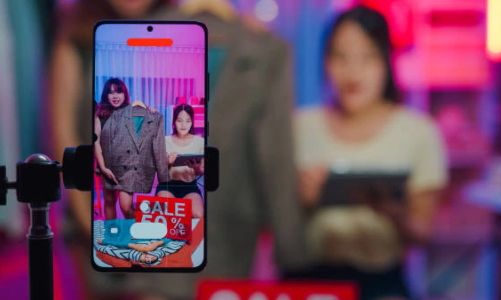 fashion live streaming marketing